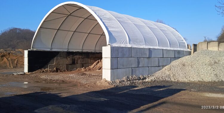 Zadaszenie kontenerowe na blokach betonowych 10x12x3,6m